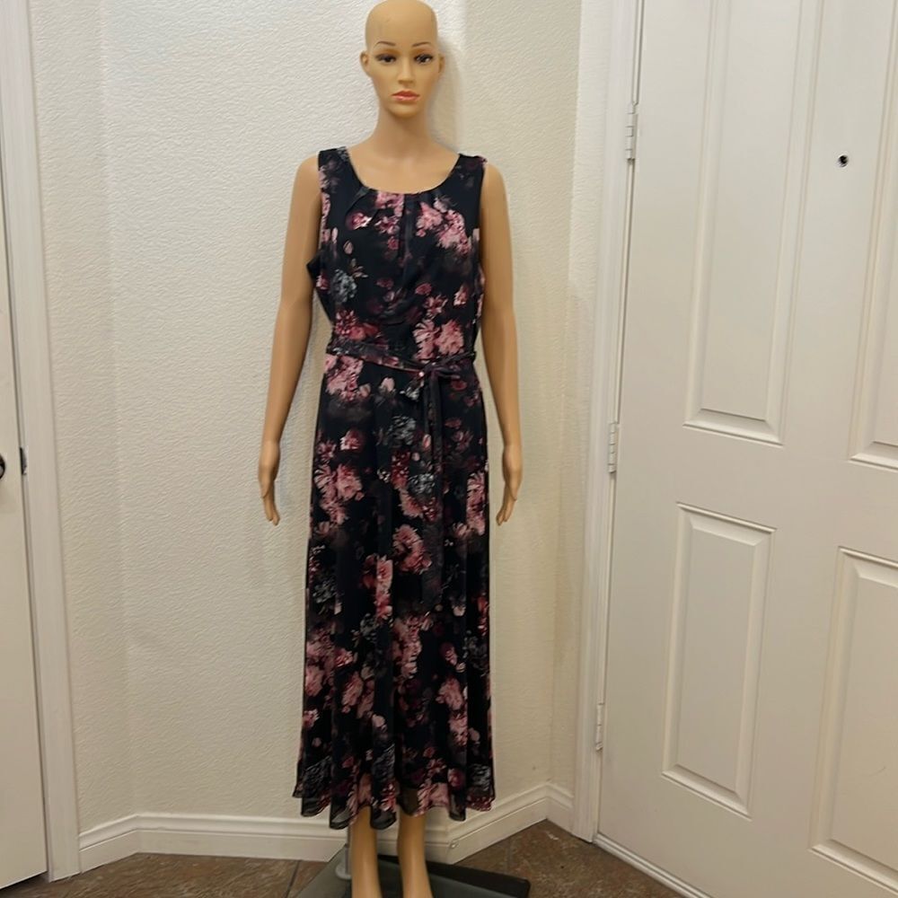 Harlow & Rose Petite Maxi Dress Size PM Scoop Neck Sleeveless Matching Tie Belt